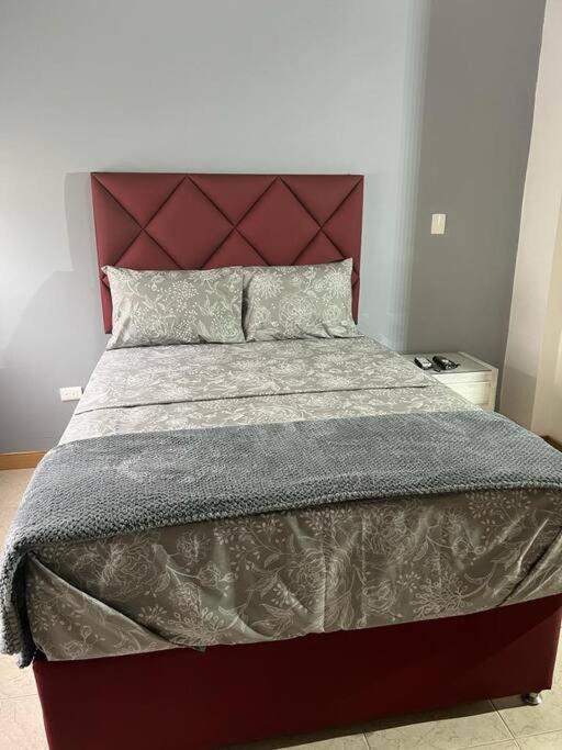 Excellent House (Laureles) Jacuzzi and 6 Rooms