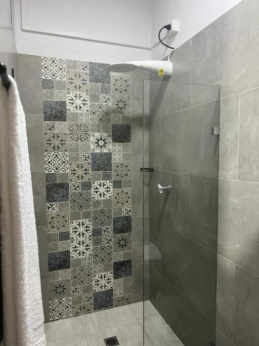 Excellent House (Laureles) Jacuzzi and 6 Rooms