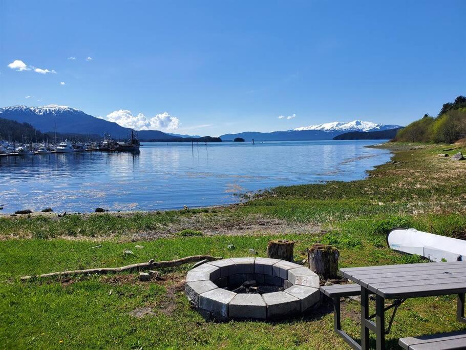 Miscellaneous Market Vacations - Oceanfront Apartment w/ water access - Property Image 1