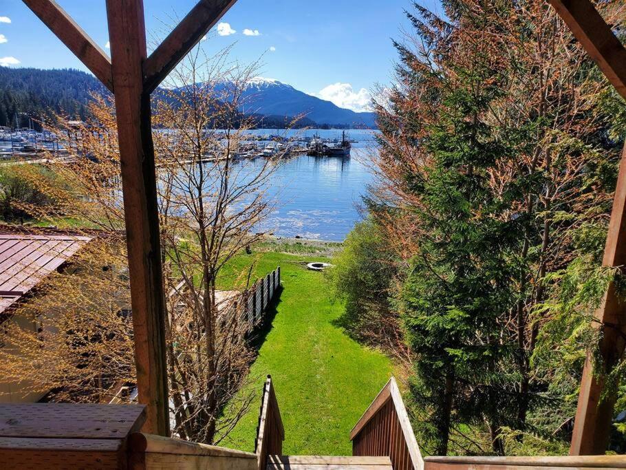 Miscellaneous Market Vacations - Oceanfront Apartment w/ water access - Property Image 5