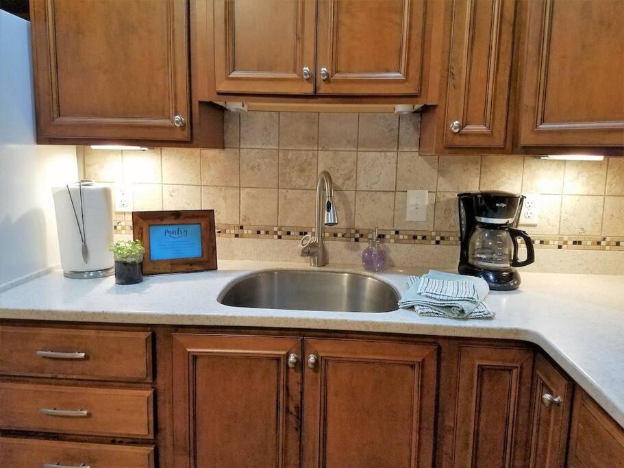 Oceanfront Apartment w/ water access - Property Image 15