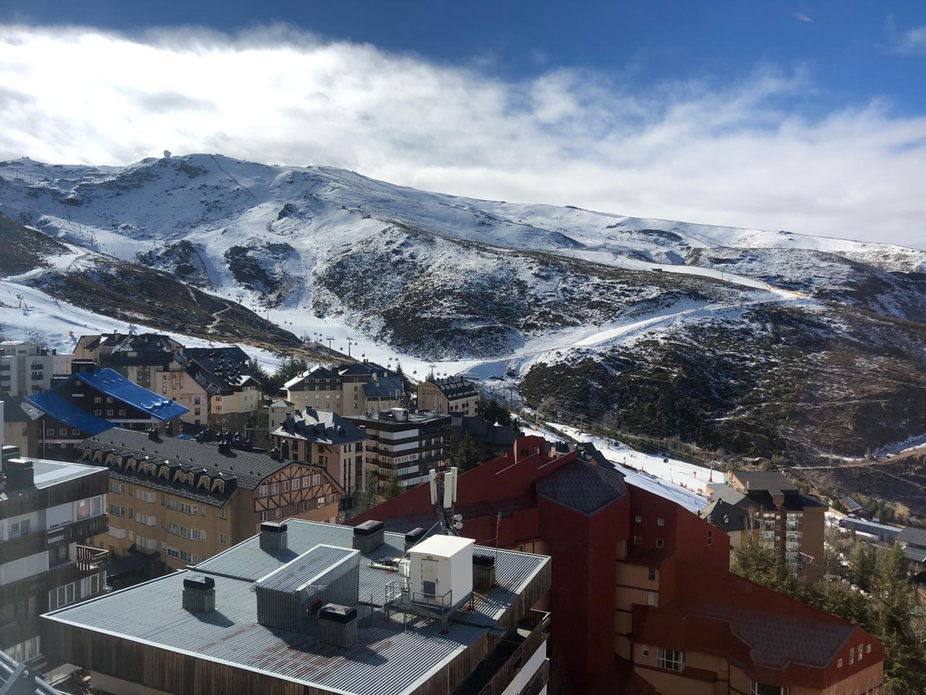 Sierra Nevada Serraneu Vistas