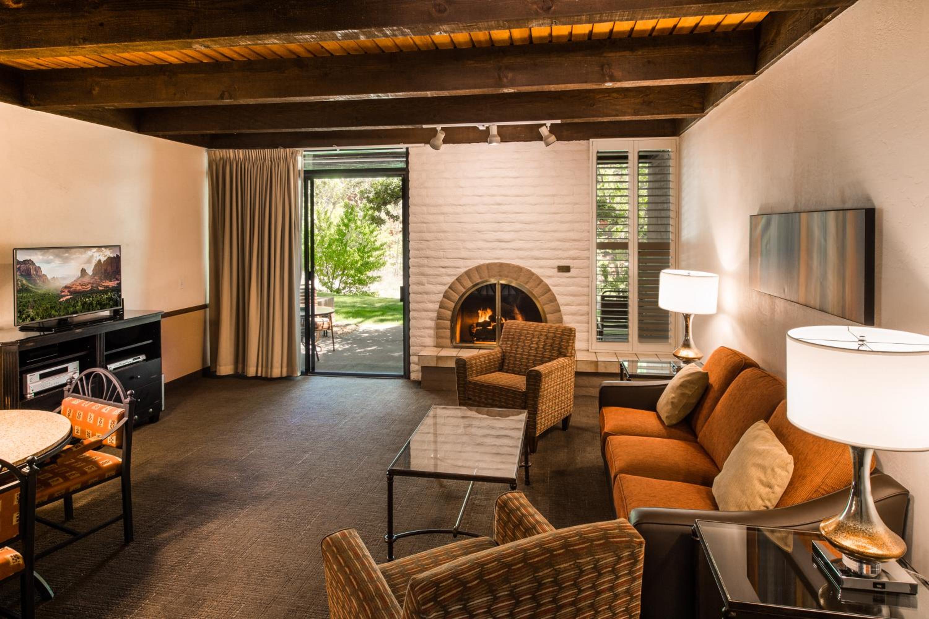 Arroyo Roble Resort at Oak Creek