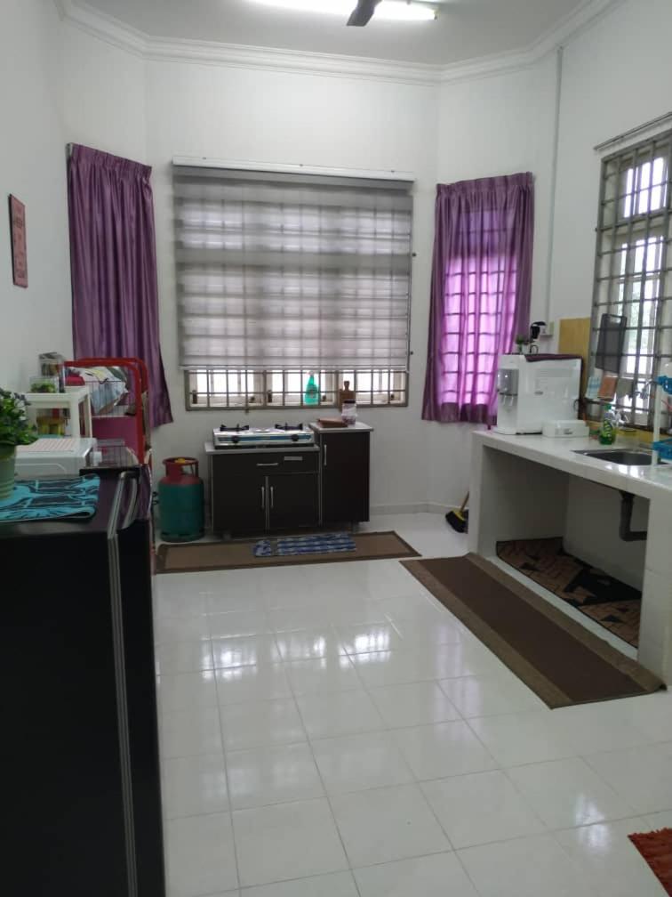 Homestay Seri Aman Pasir Puteh photo 3