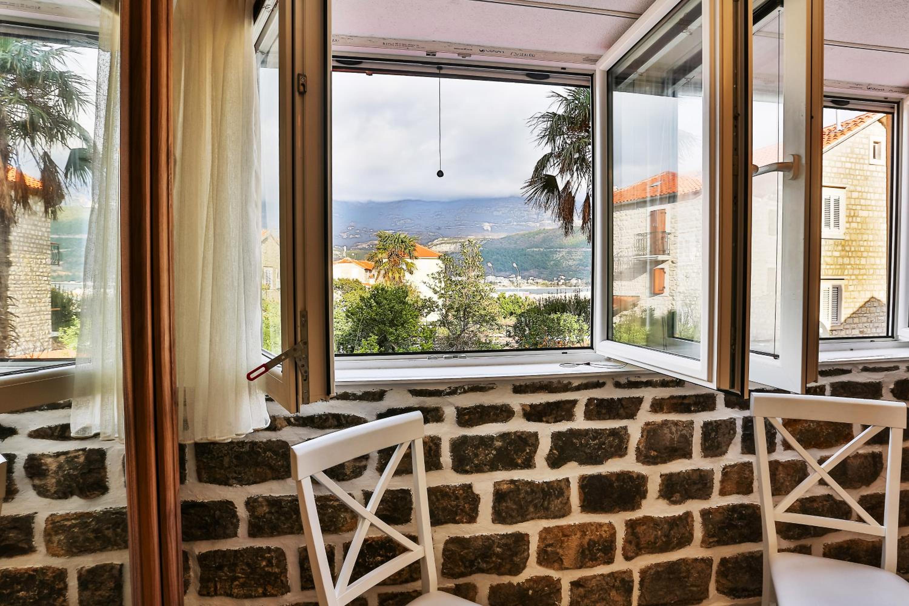 Basilica Apartments view 5
