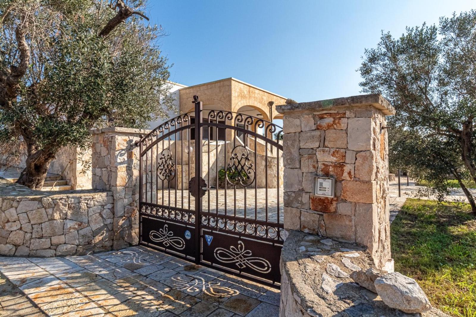 Villa Exclusive Pescoluse by Salento Prime view 4