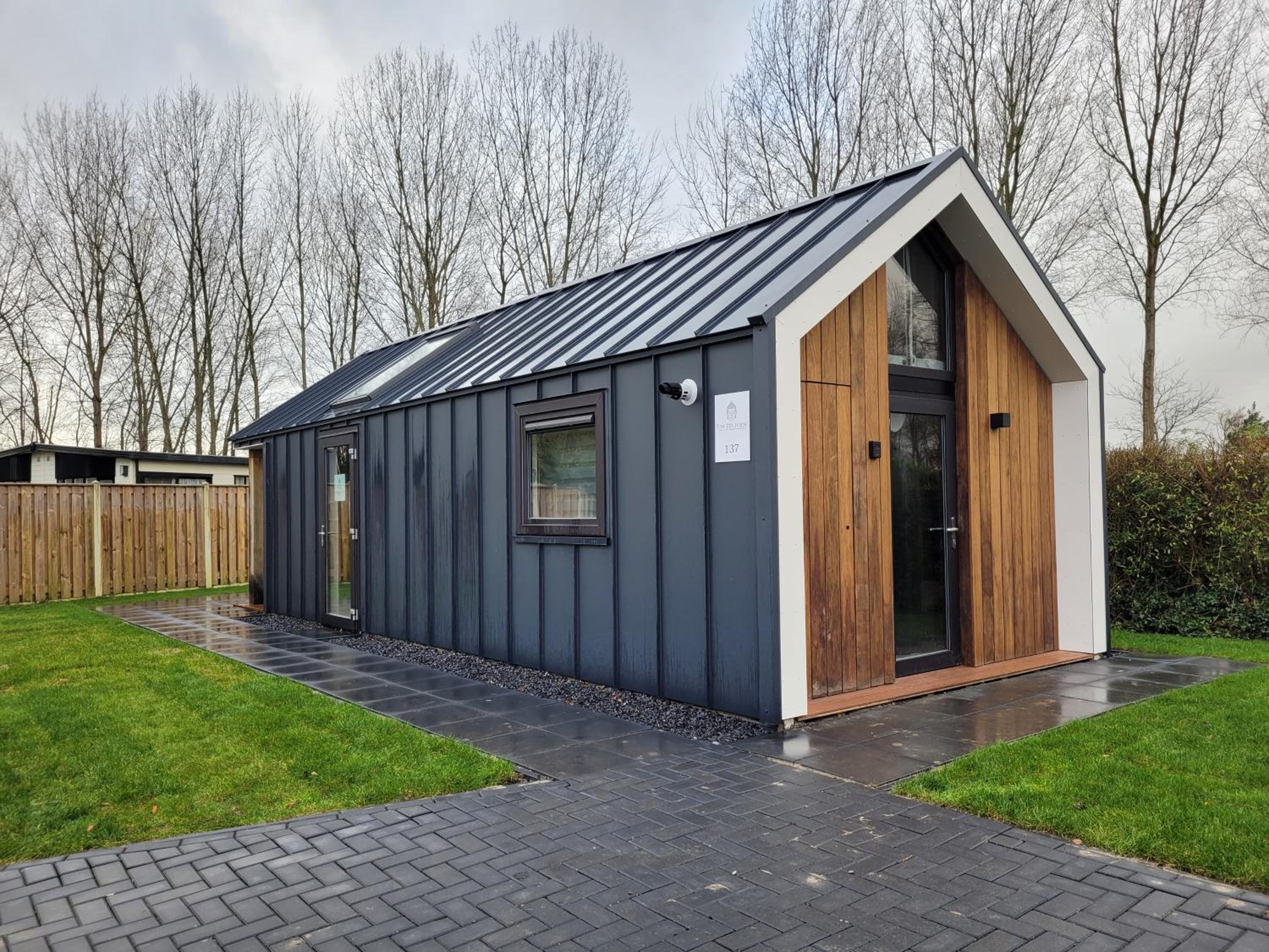 Tiny Zen House in Heinkenszand with private sauna, airco, outdoor swimming pool, WiFi and 2 bedrooms view 4