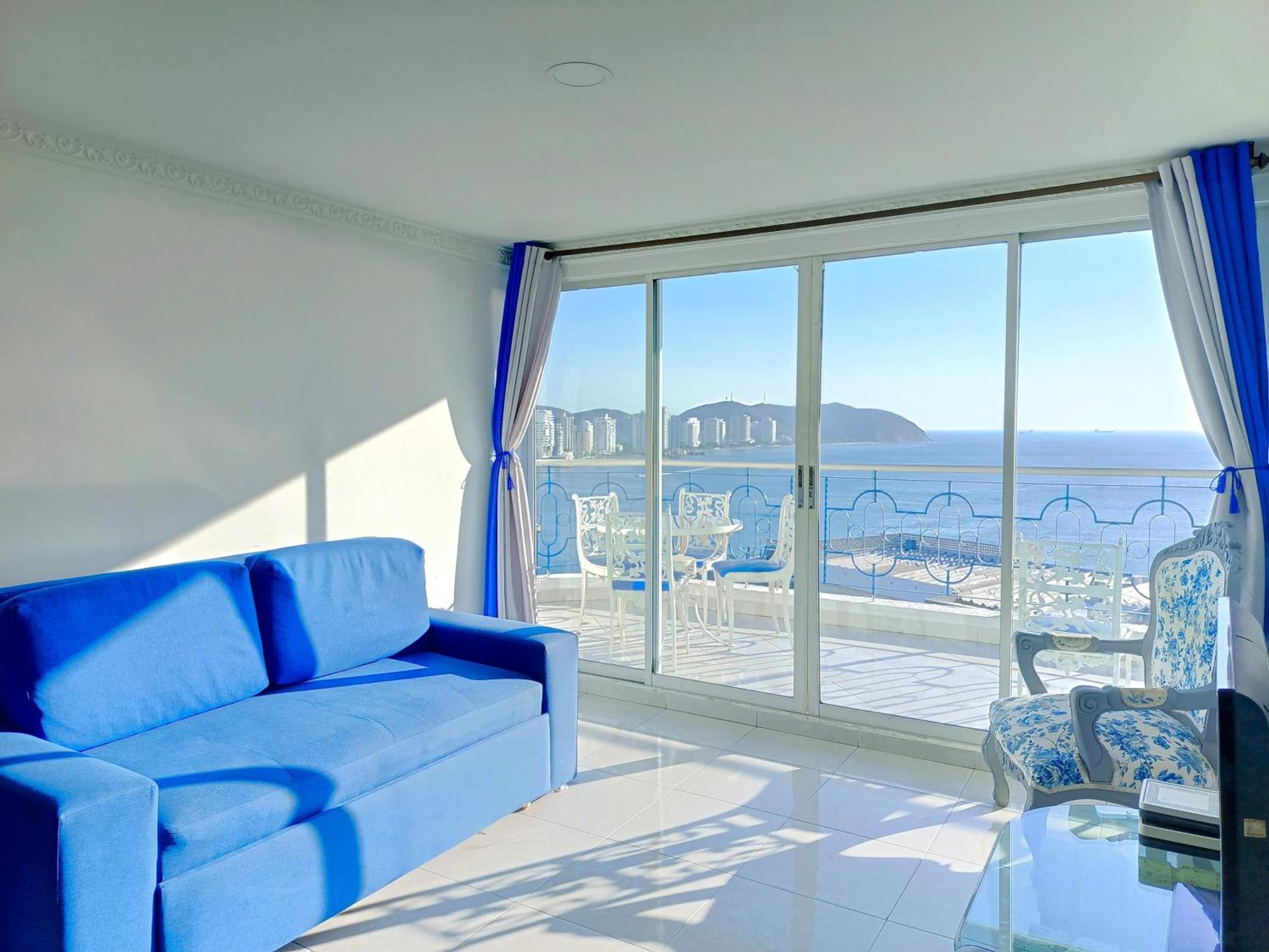 Apartamentos Cascadas - Vistas al Mar