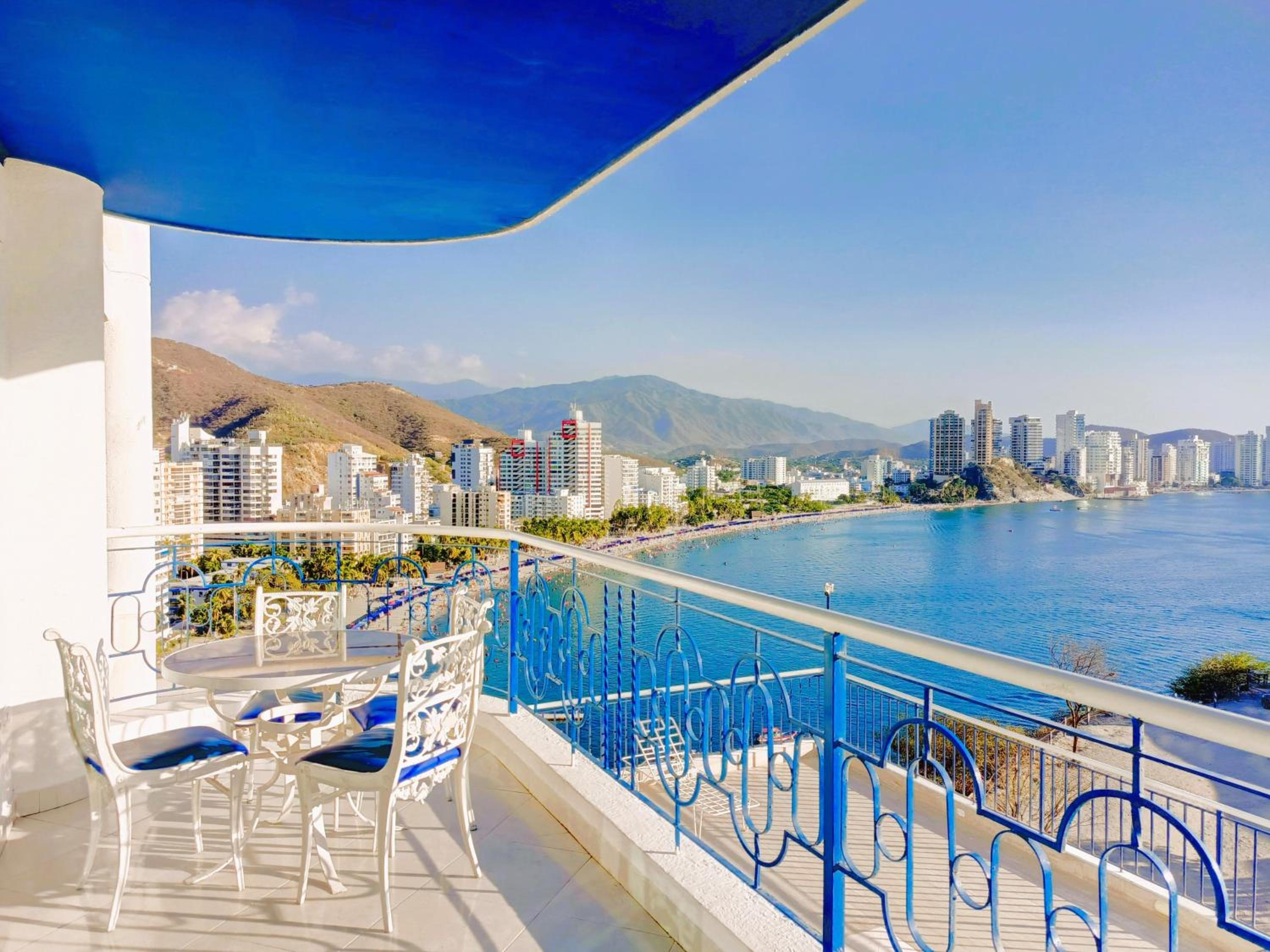 Apartamentos Cascadas - Vistas al Mar