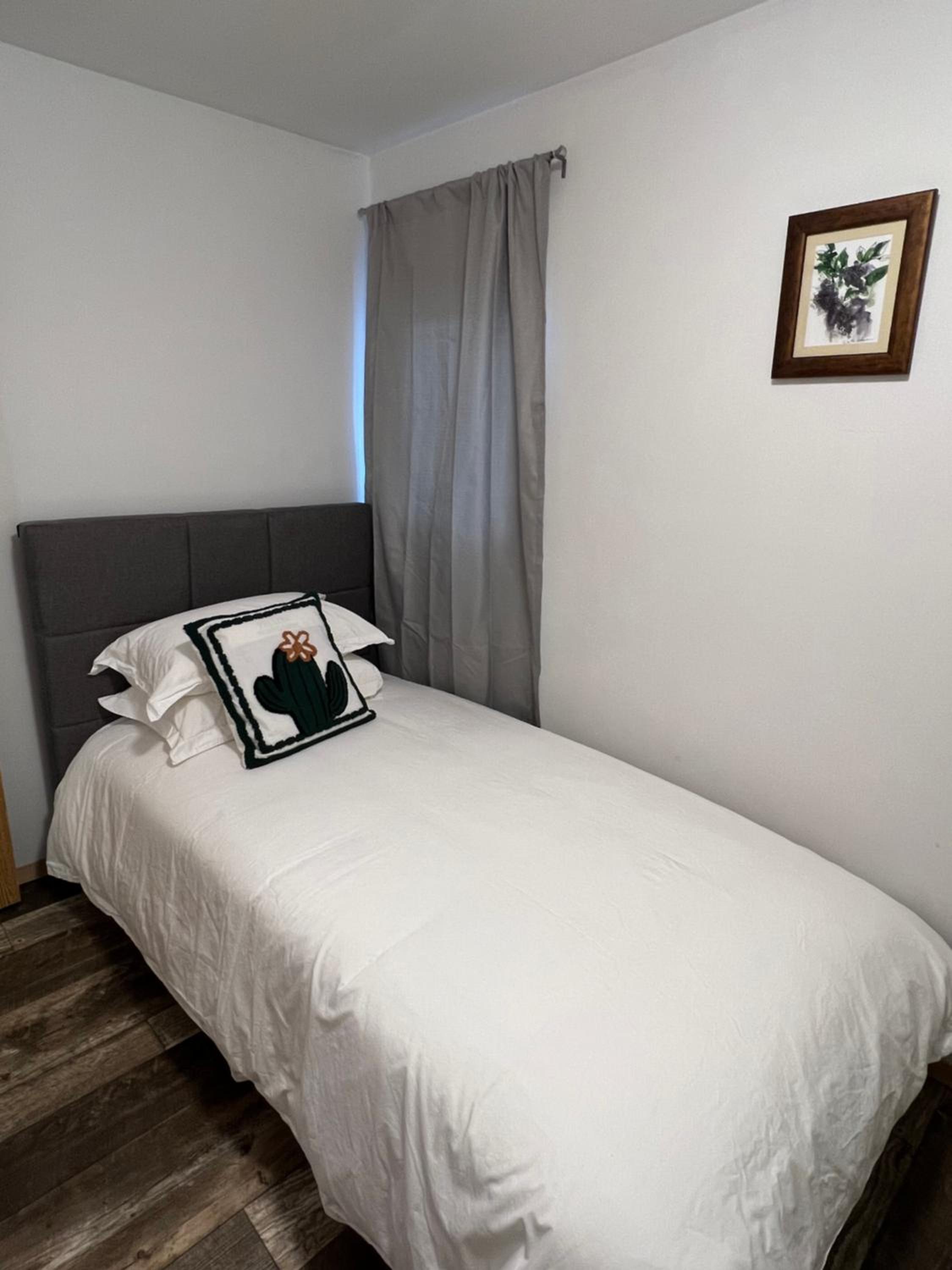 3 Bedroom Gardenside Downtown Home