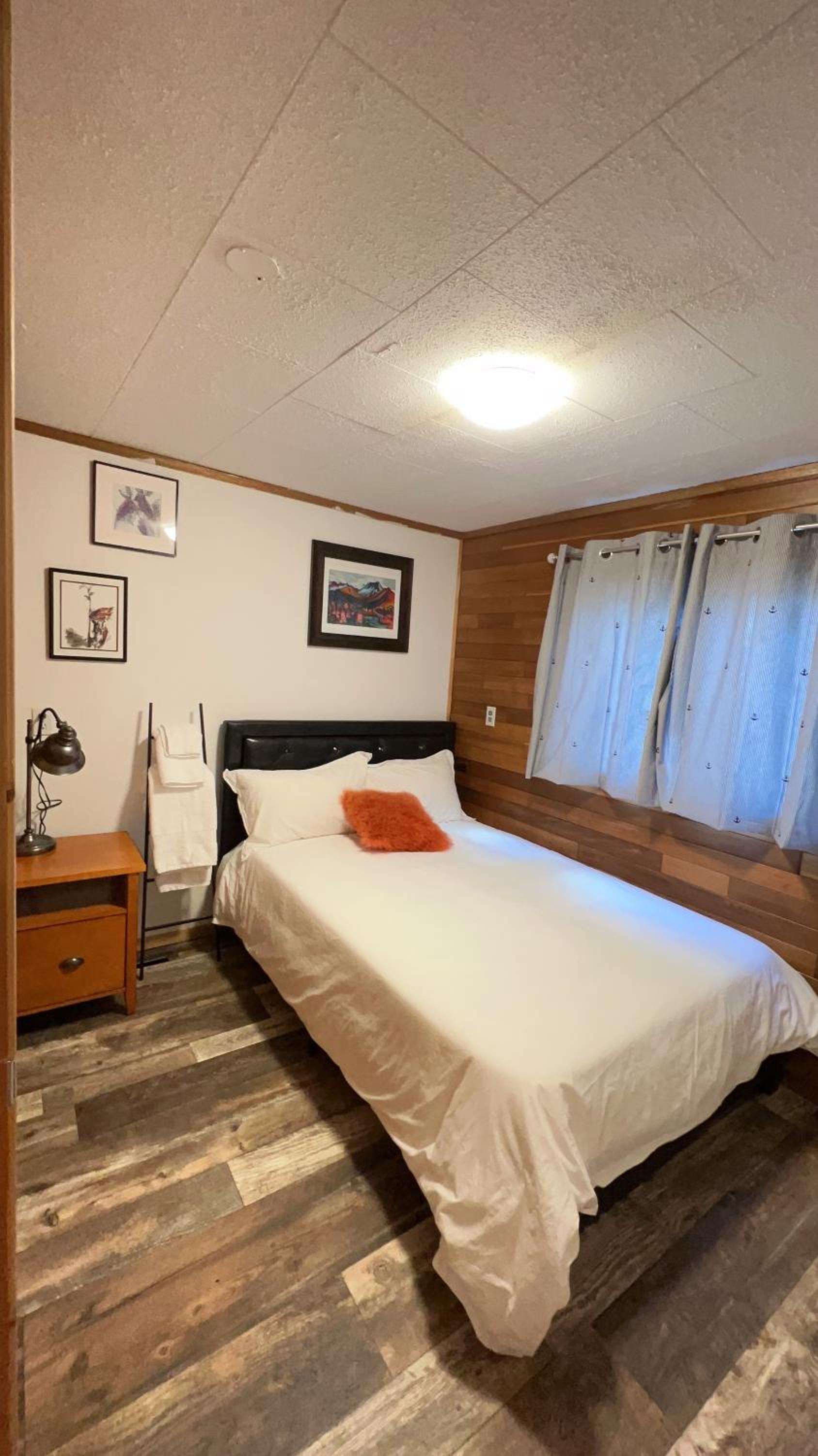 3 Bedroom Gardenside Downtown Home