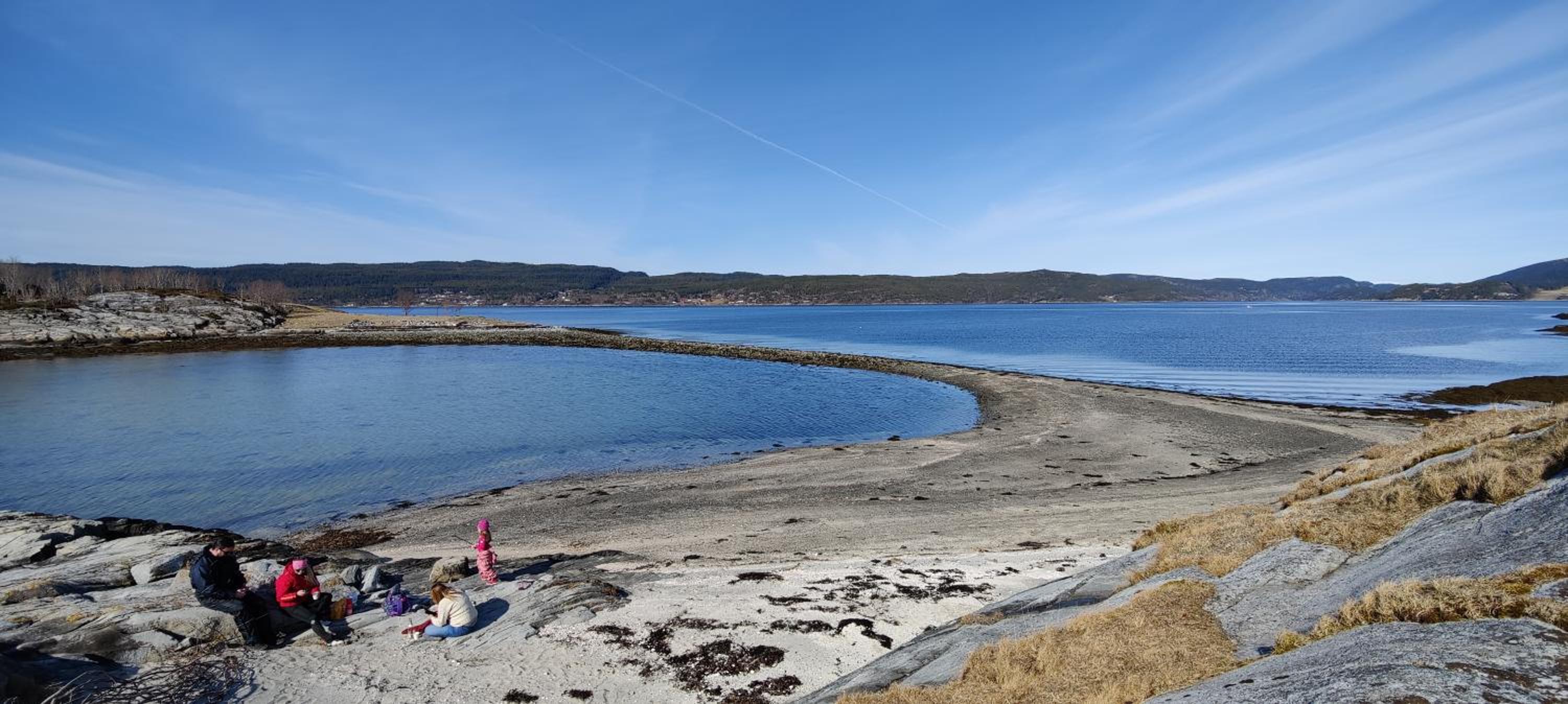 Strandstua Solbakken Feriehus