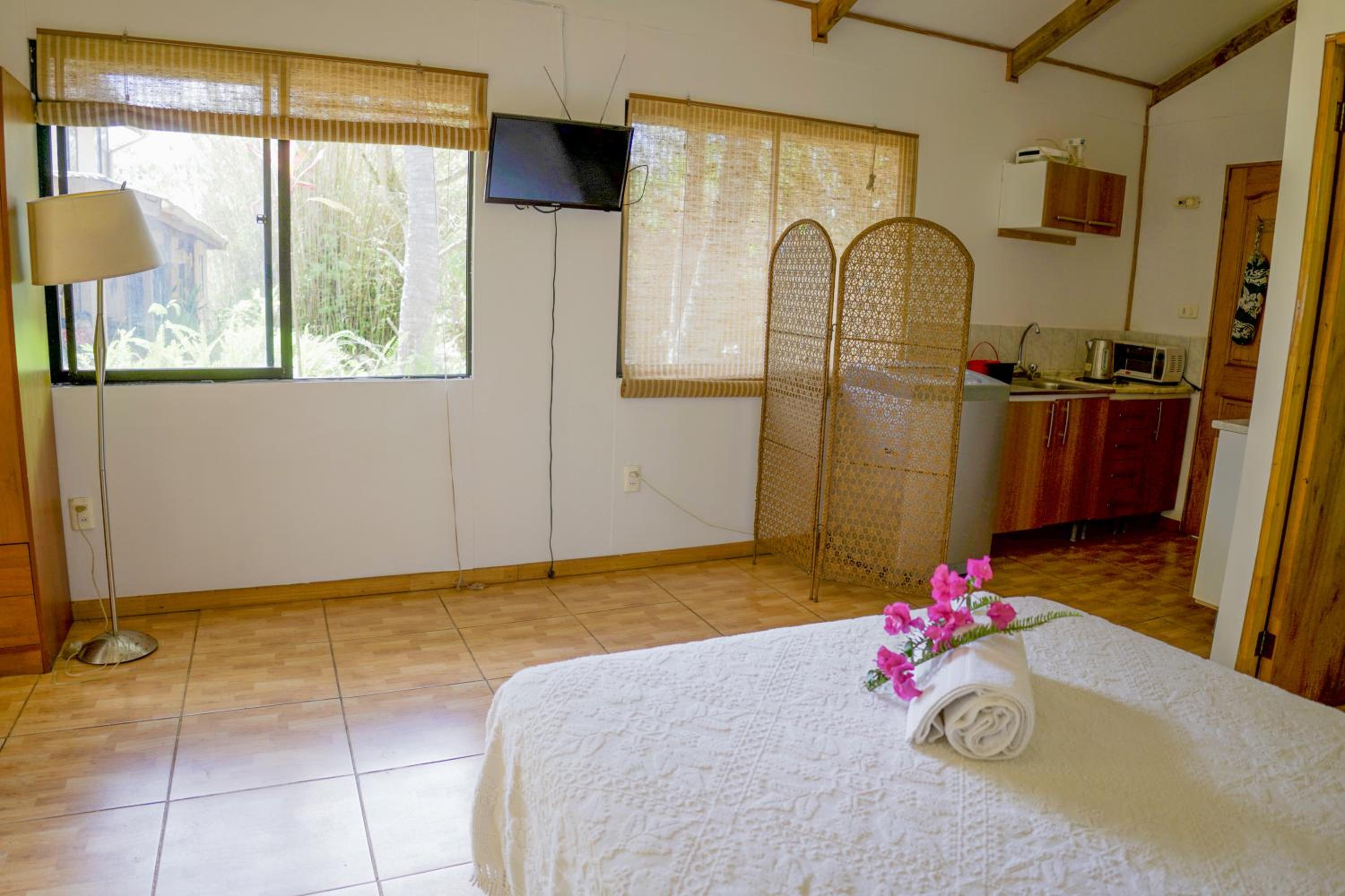 Cabañas moeVarua en Tahai