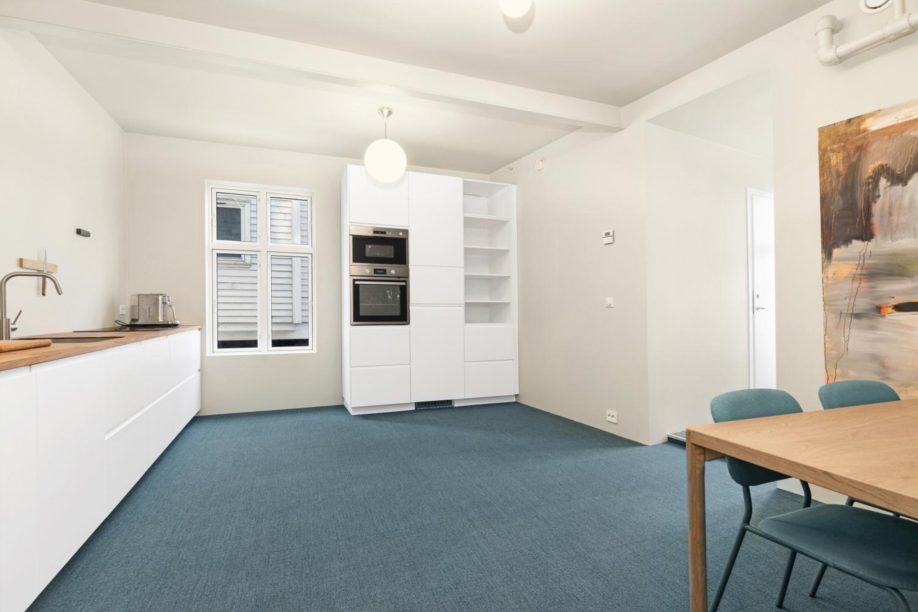 Central Guest House - Bedroom with private Bathroom