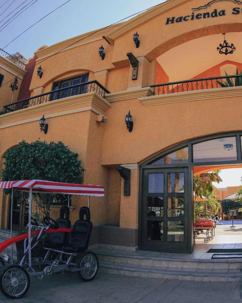 Hotel Hacienda Suites Loreto - Image 1