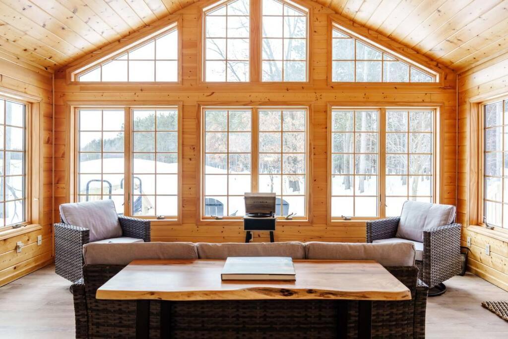 Lakes and Links Luxury Retreat view 2