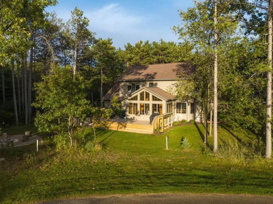 Lakes and Links Luxury Retreat view 4