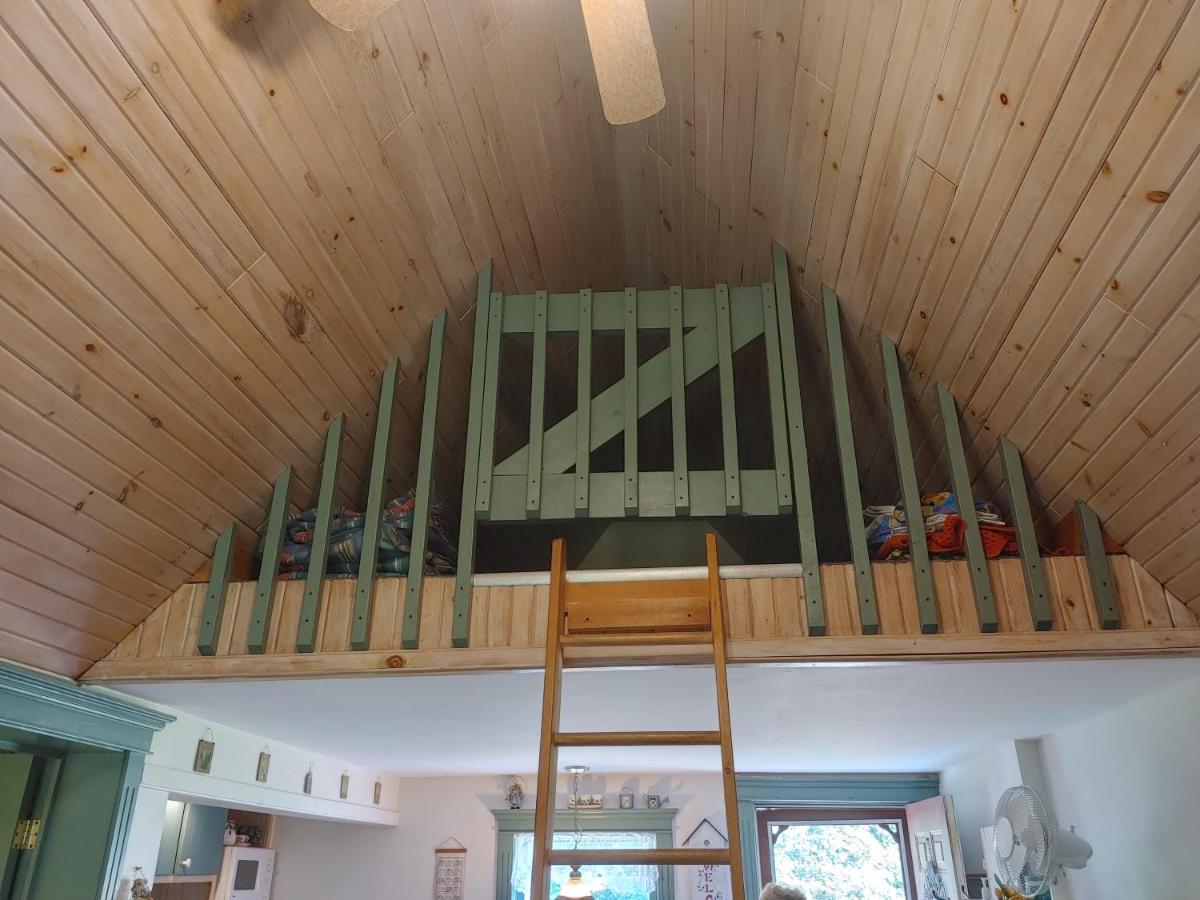 Summerside Vacations - Bugaboo Cottages - Property Image 3
