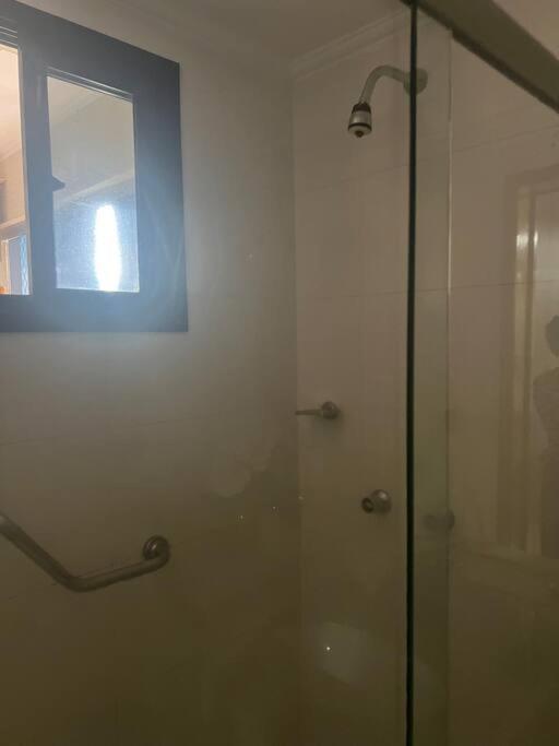 Flat confortável e econômico hotel condomínio cristal place