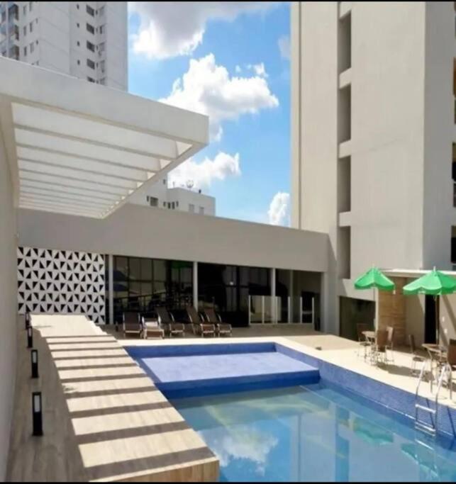 Flat confortável e econômico hotel condomínio cristal place