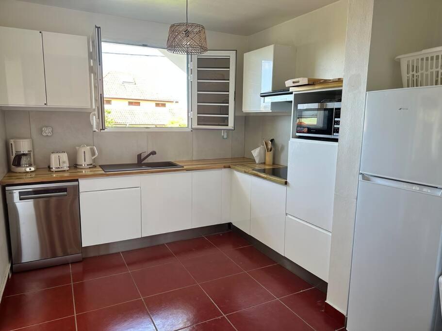 APPARTEMENT T3 "TI CAZE" Villa Bel Kay Nou view 3
