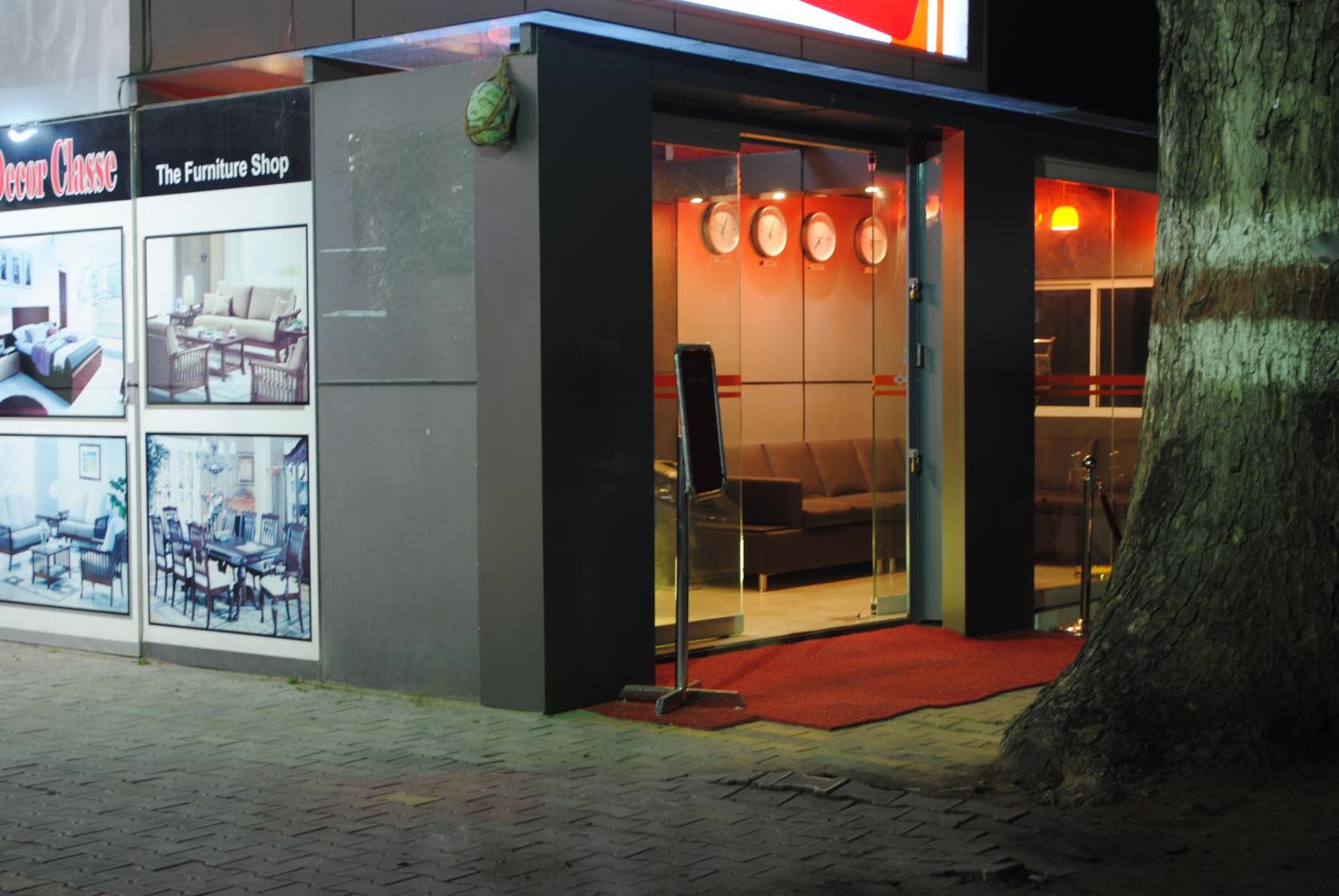 Aishwarya Suites