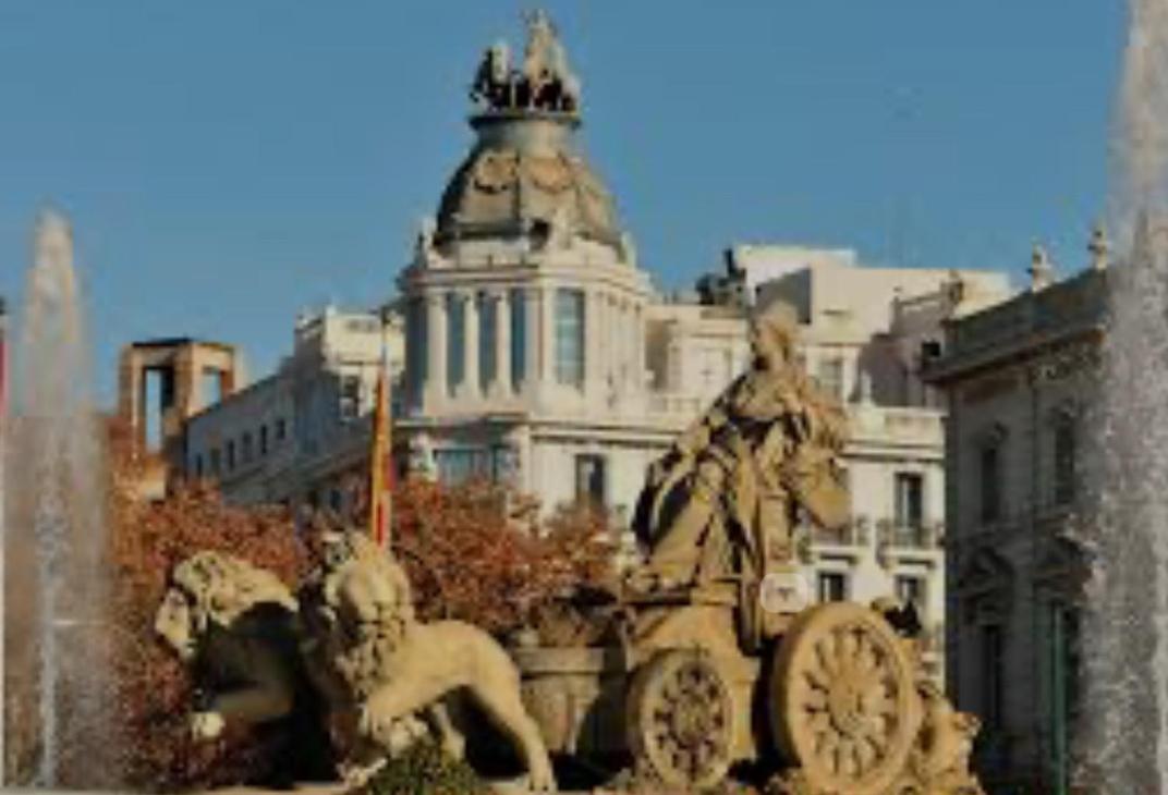 Puerta del Sol House