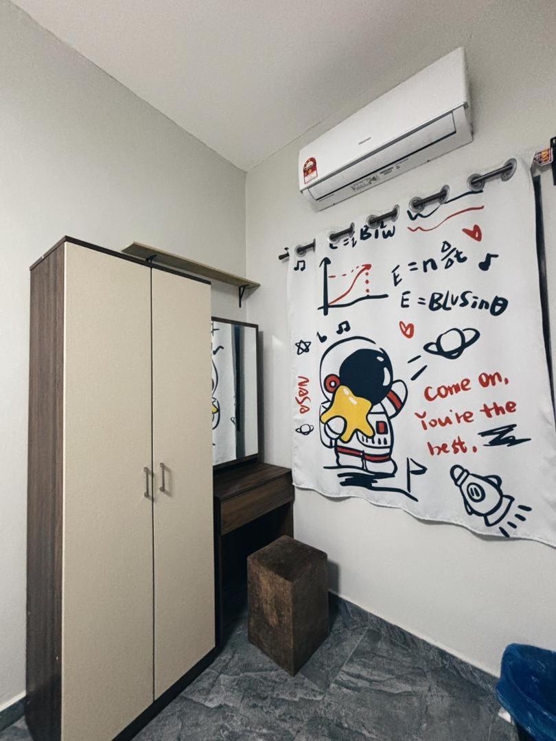 R8 Hotel-style Room With Projector #1min Walk to Ksl City Mall