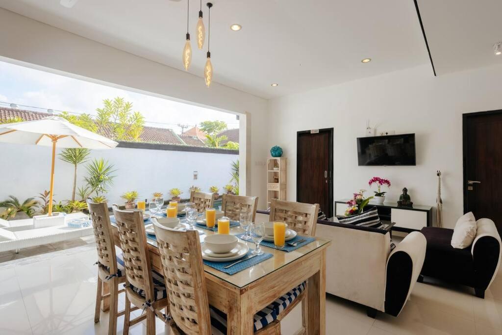 Villa Sri, Seminyak - 3 Bedroom Stylish Pool Villa! view 2
