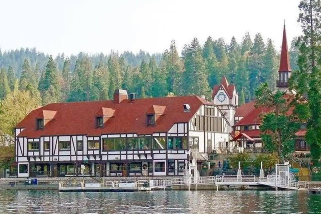 The Mountain Haven Hideaway! Perfect Location! 3/2