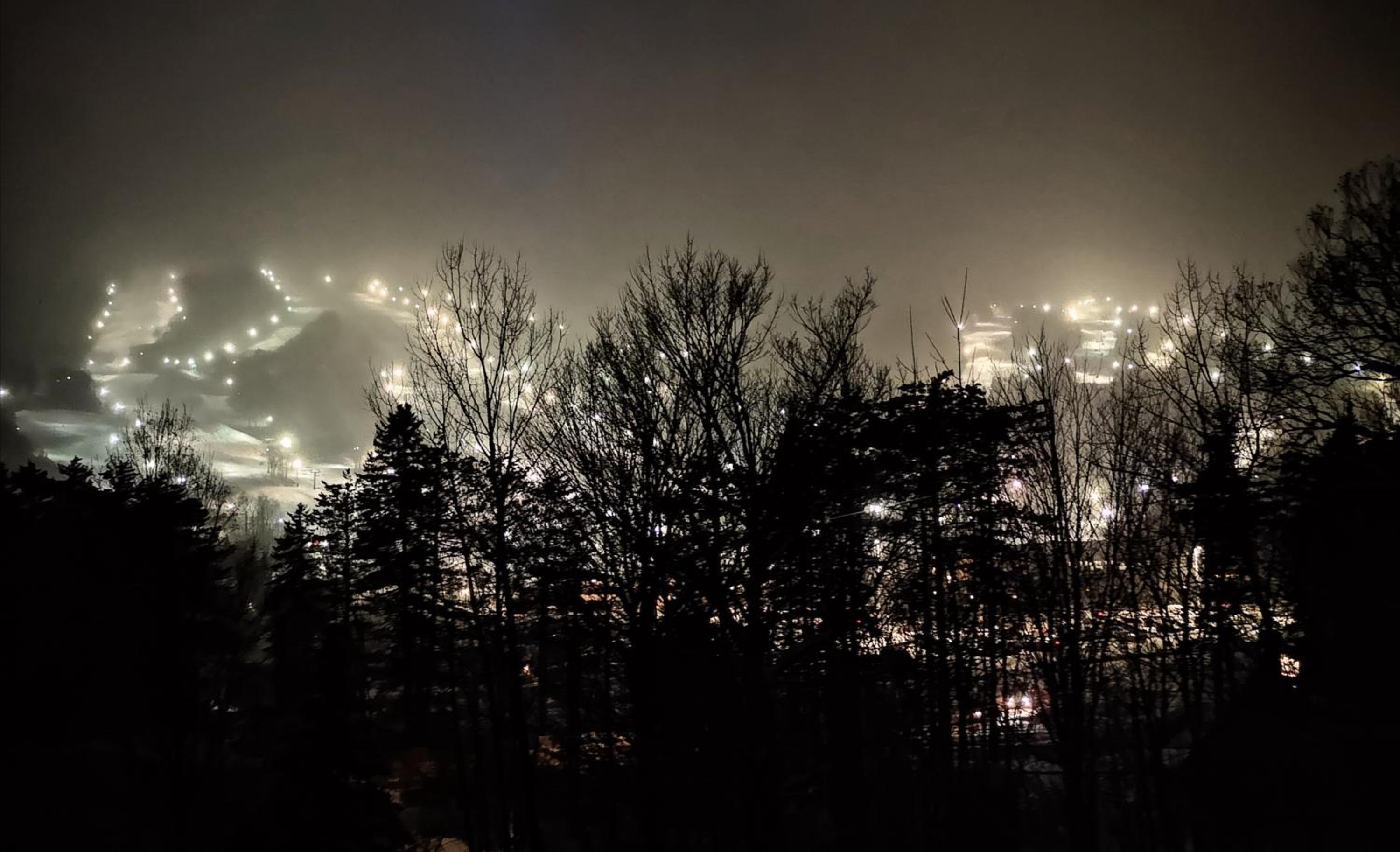 Condo sur 2 niveaux avec magnifique vue sur la montagne