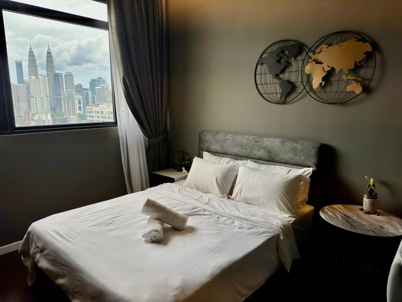 Chambers Suite Studio KLCC PWTC by Unimax