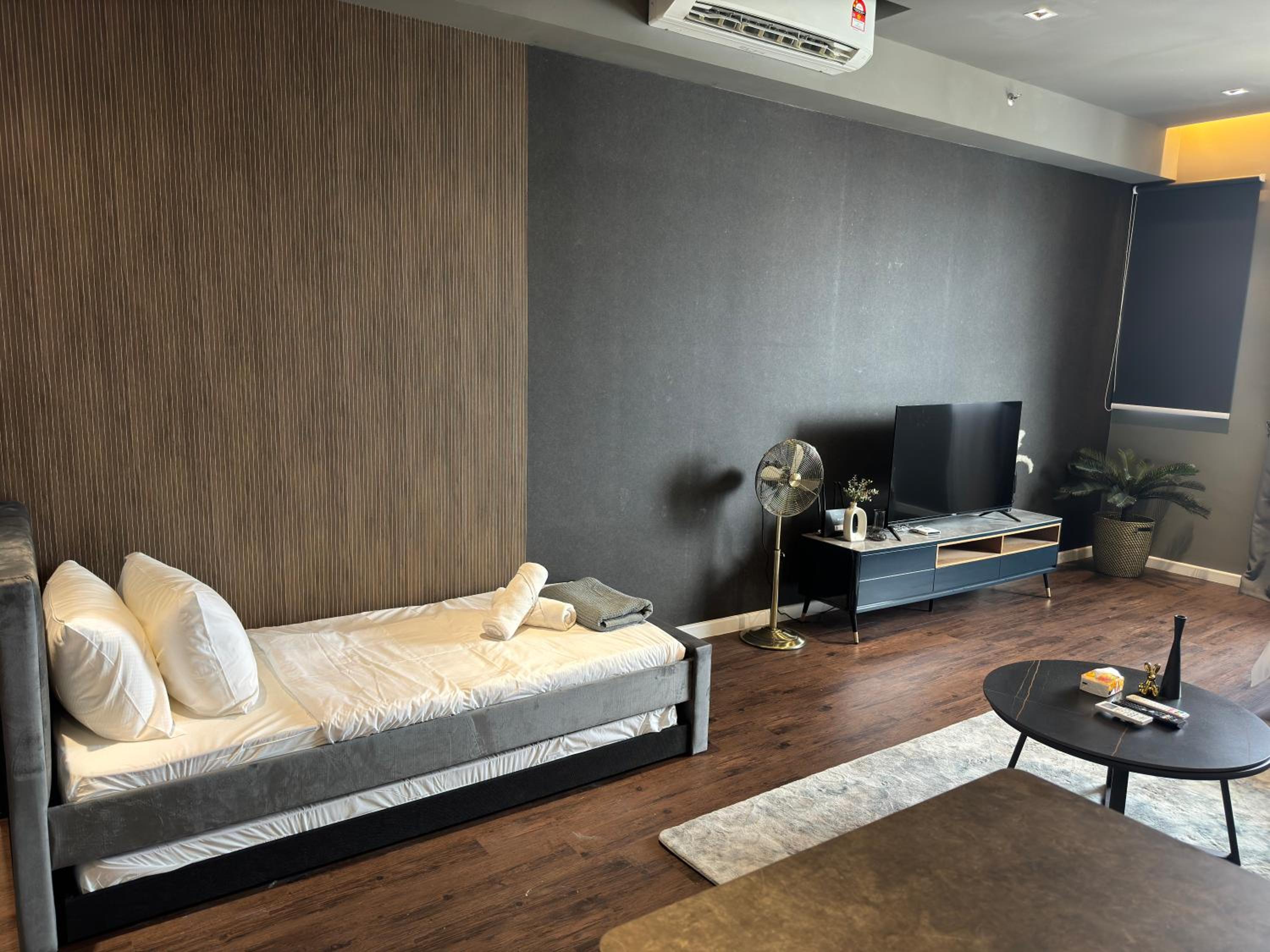 Chambers Suite Studio KLCC PWTC by Unimax