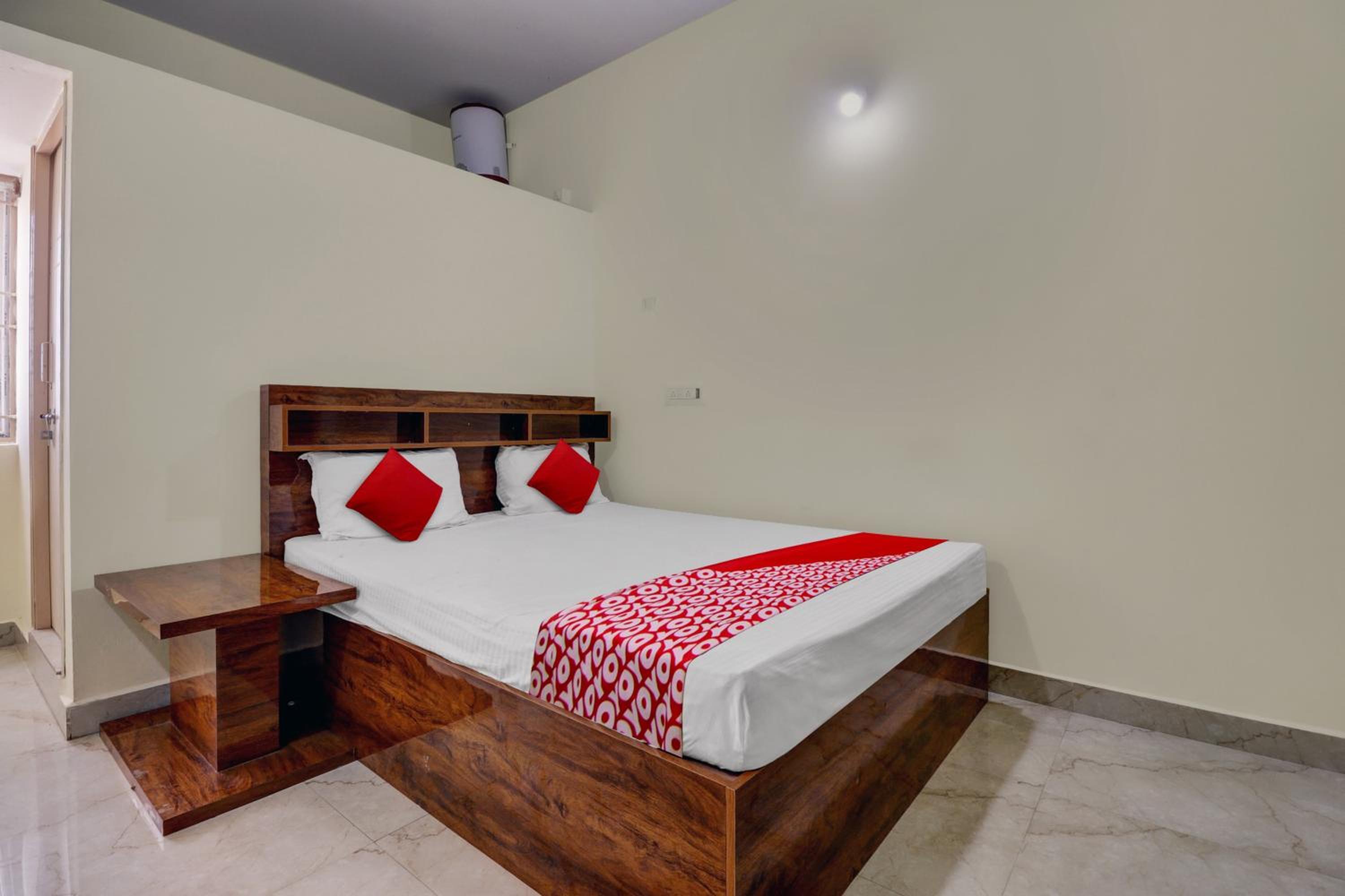 Hotel O PREETHI BOARDING & LODGING