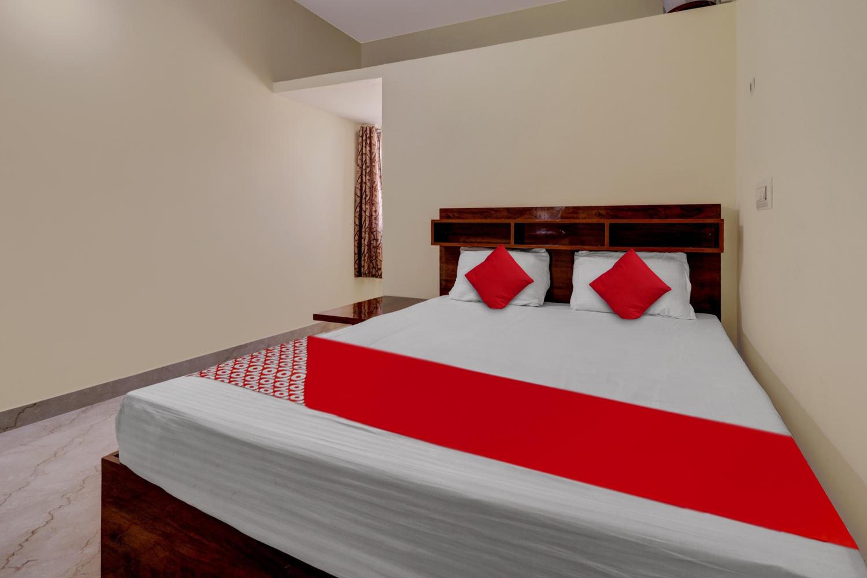 Hotel O PREETHI BOARDING & LODGING