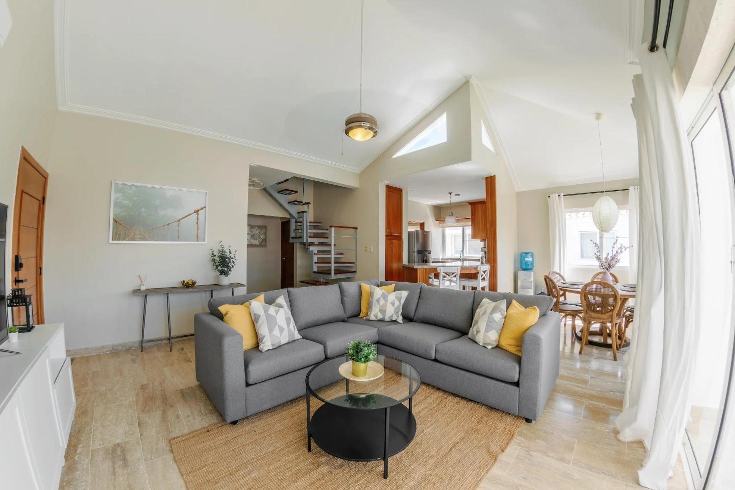 Corte Sea A302, Luxury Penthouse