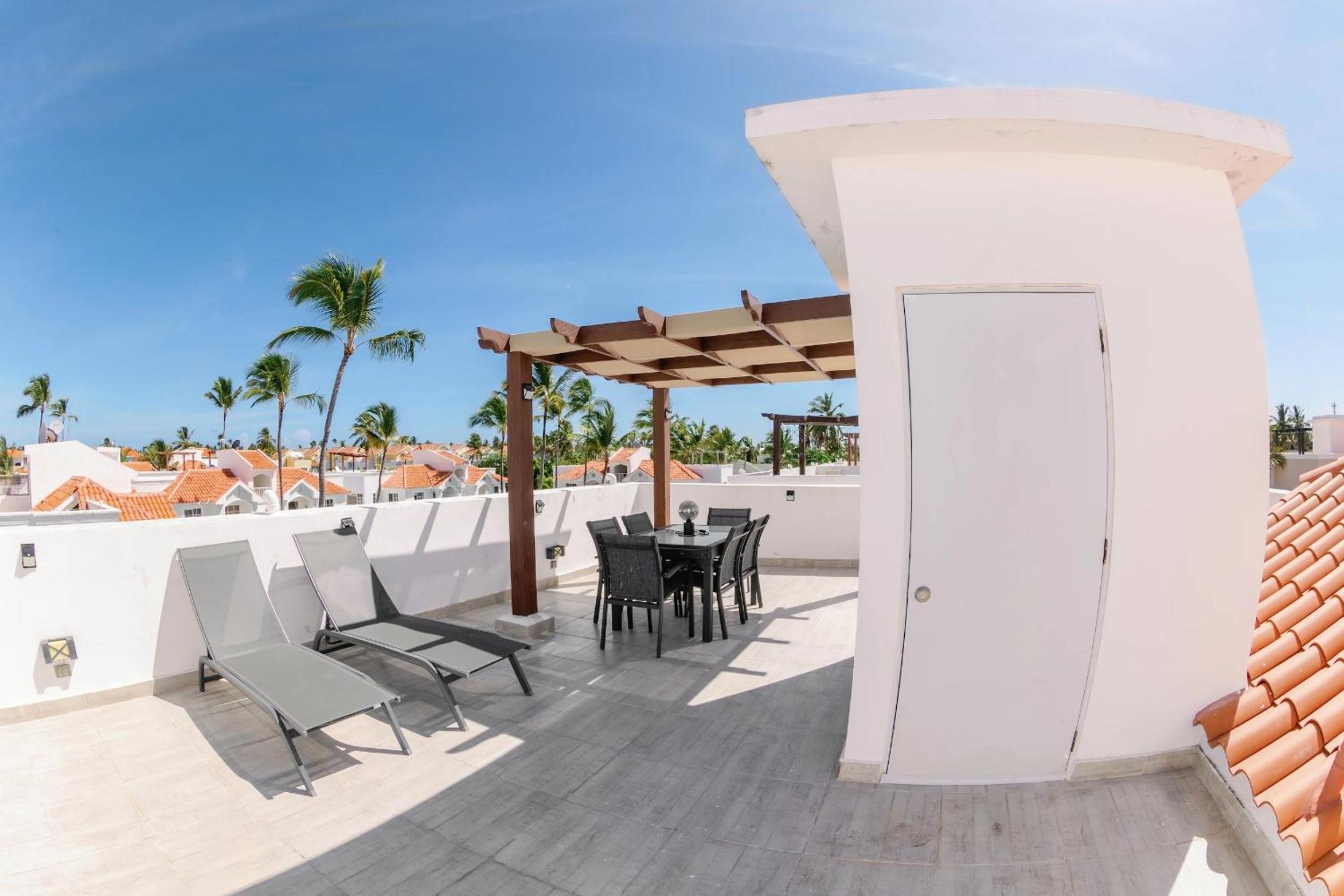 Corte Sea A302, Luxury Penthouse