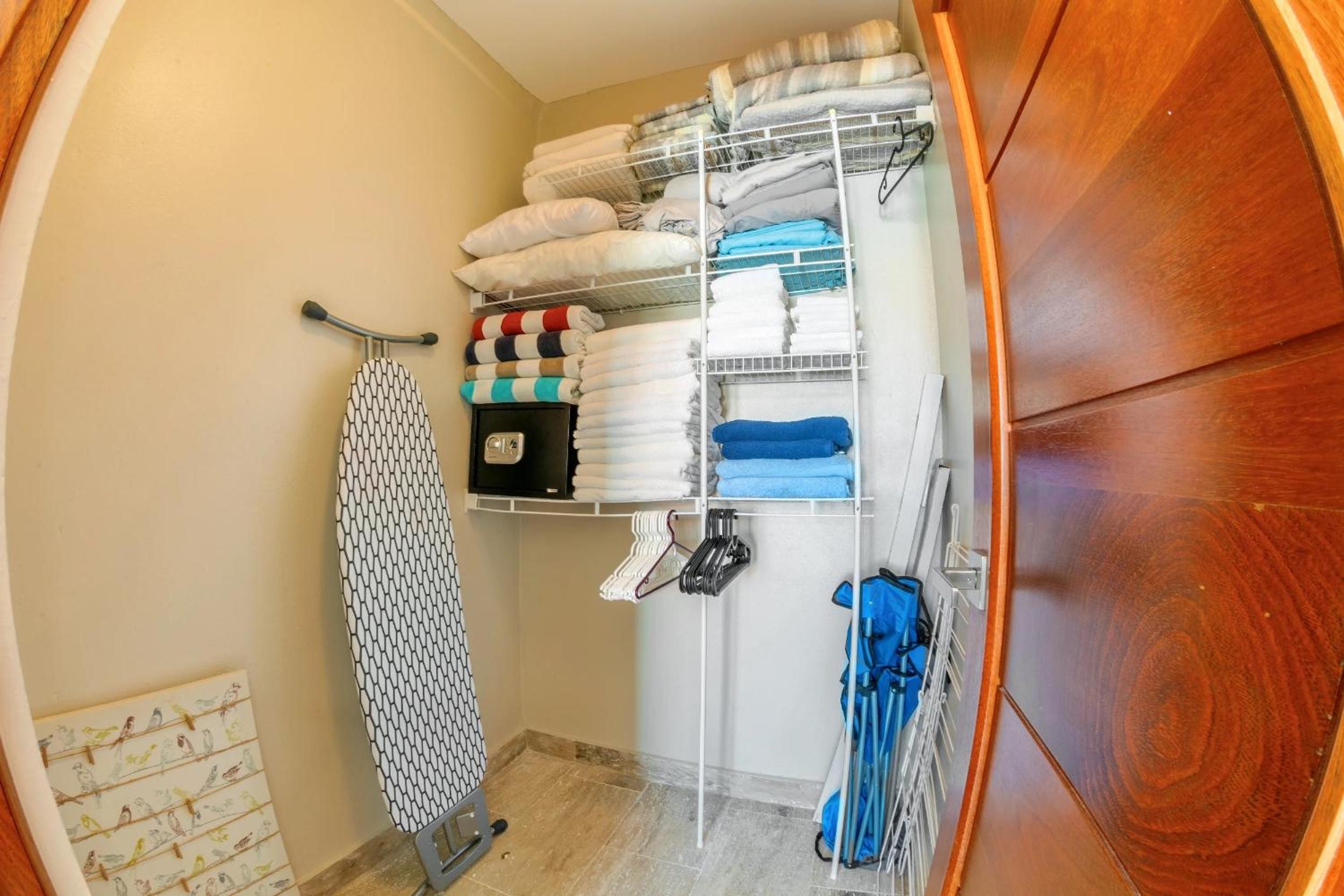 Corte Sea A302, Luxury Penthouse