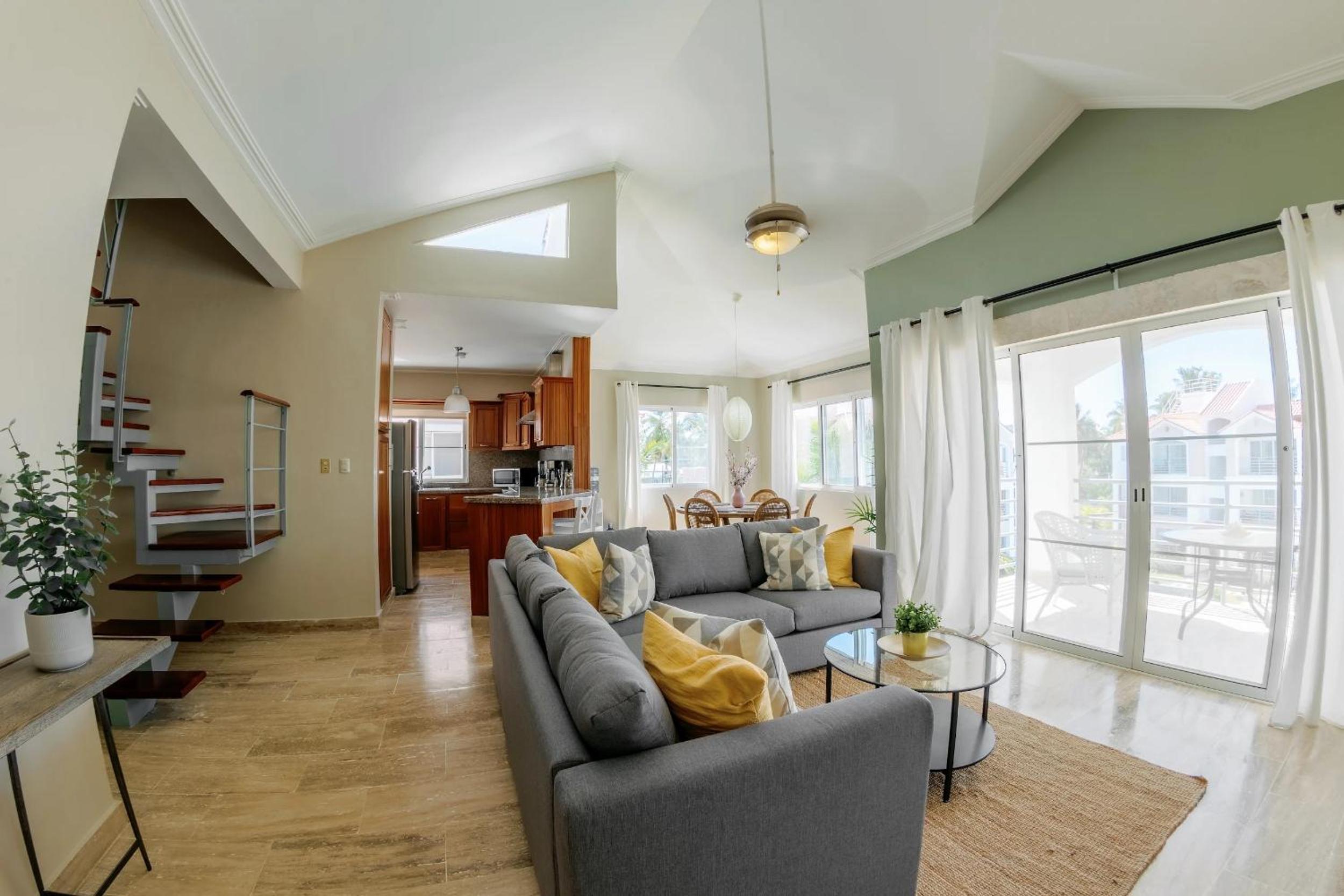 Corte Sea A302, Luxury Penthouse