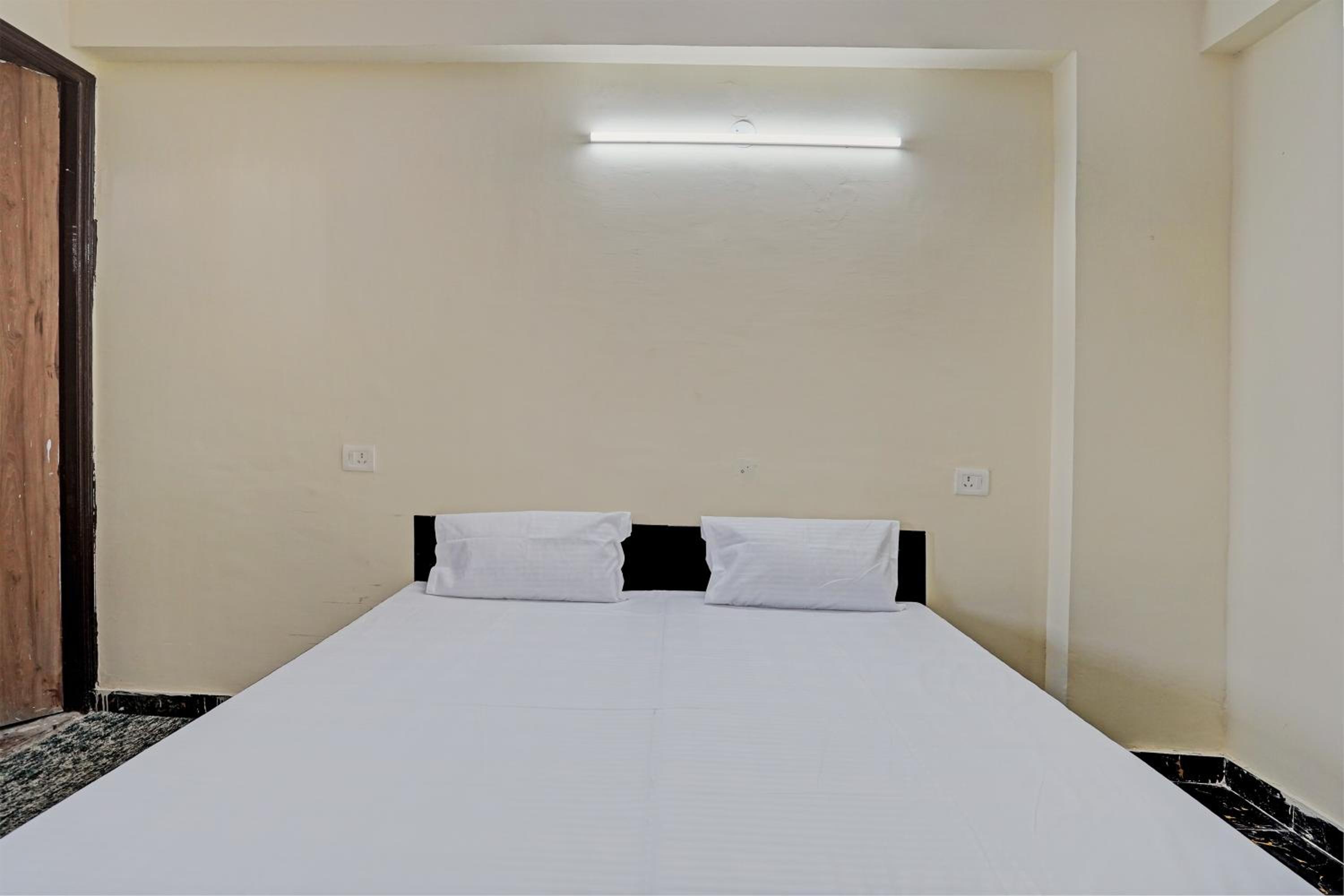 Hotel O Royal
