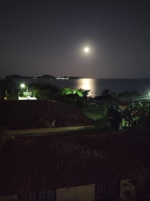 Casa com vista maravilhosa na Baía dos Golfinhos