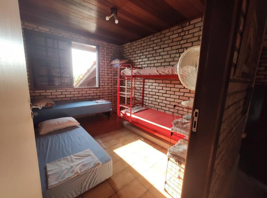 Casa com vista maravilhosa na Baía dos Golfinhos