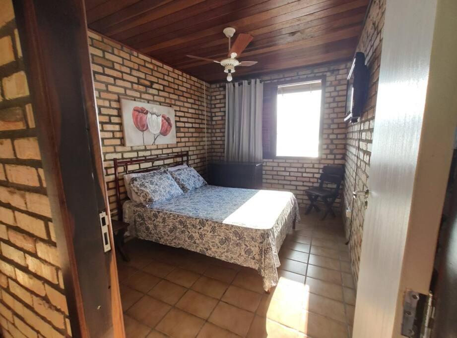 Casa com vista maravilhosa na Baía dos Golfinhos