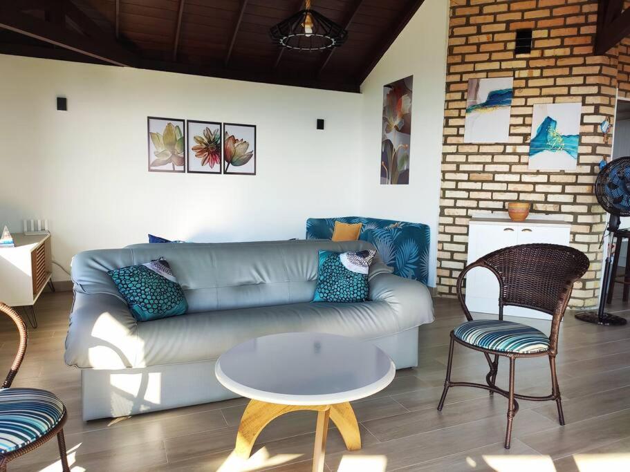 Casa com vista maravilhosa na Baía dos Golfinhos