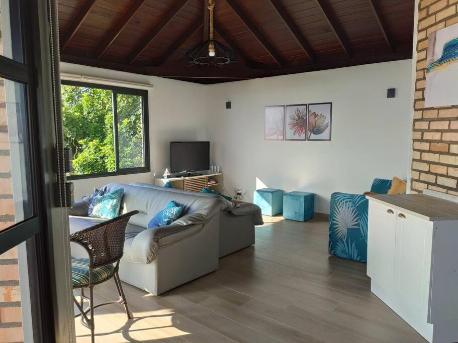 Casa com vista maravilhosa na Baía dos Golfinhos