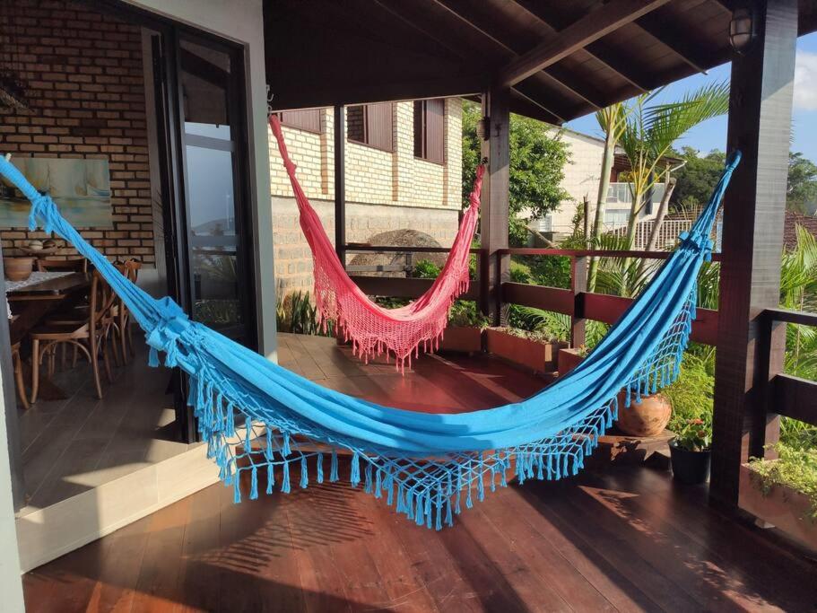 Casa com vista maravilhosa na Baía dos Golfinhos
