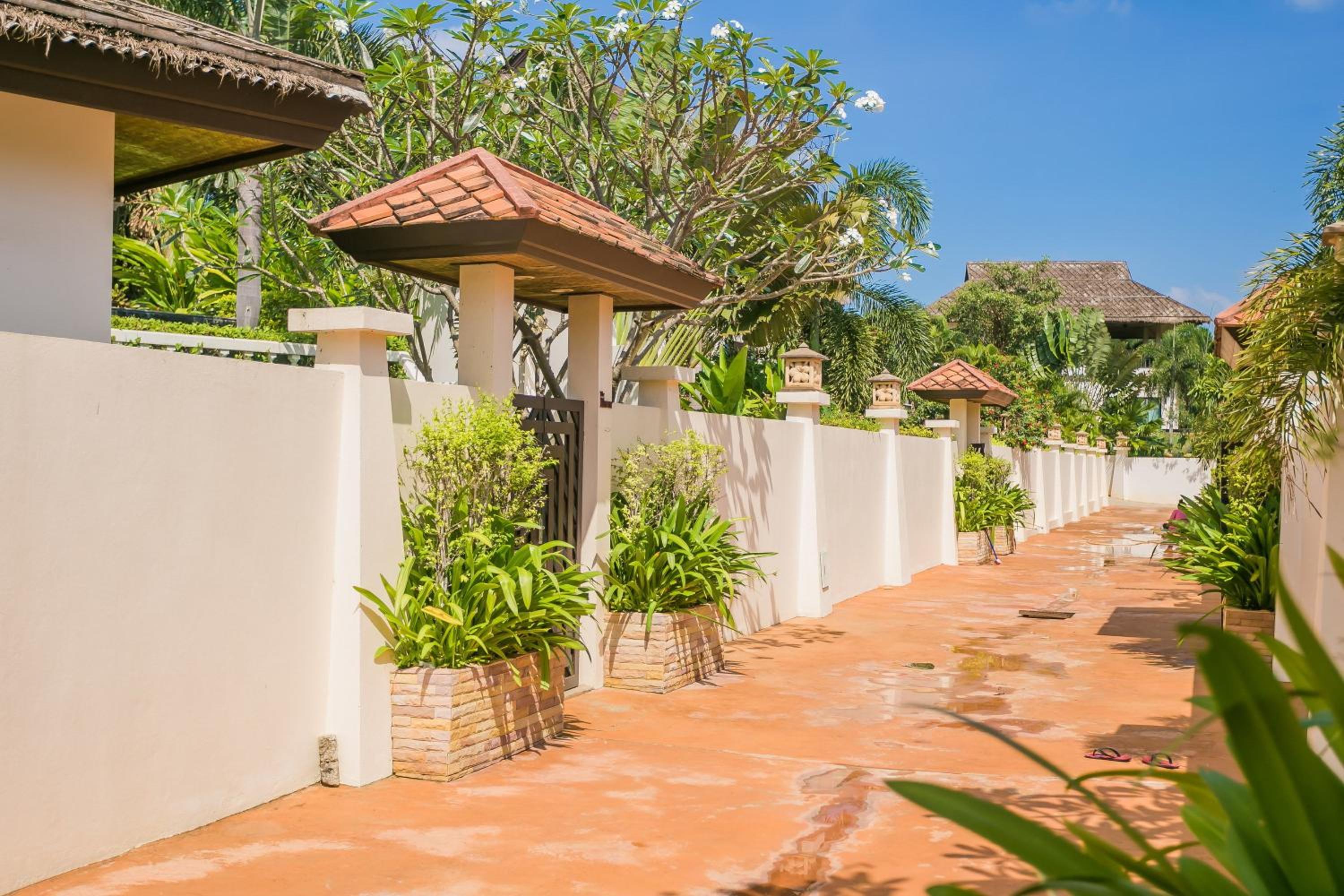 Pa Prai Villas and Suites Resort