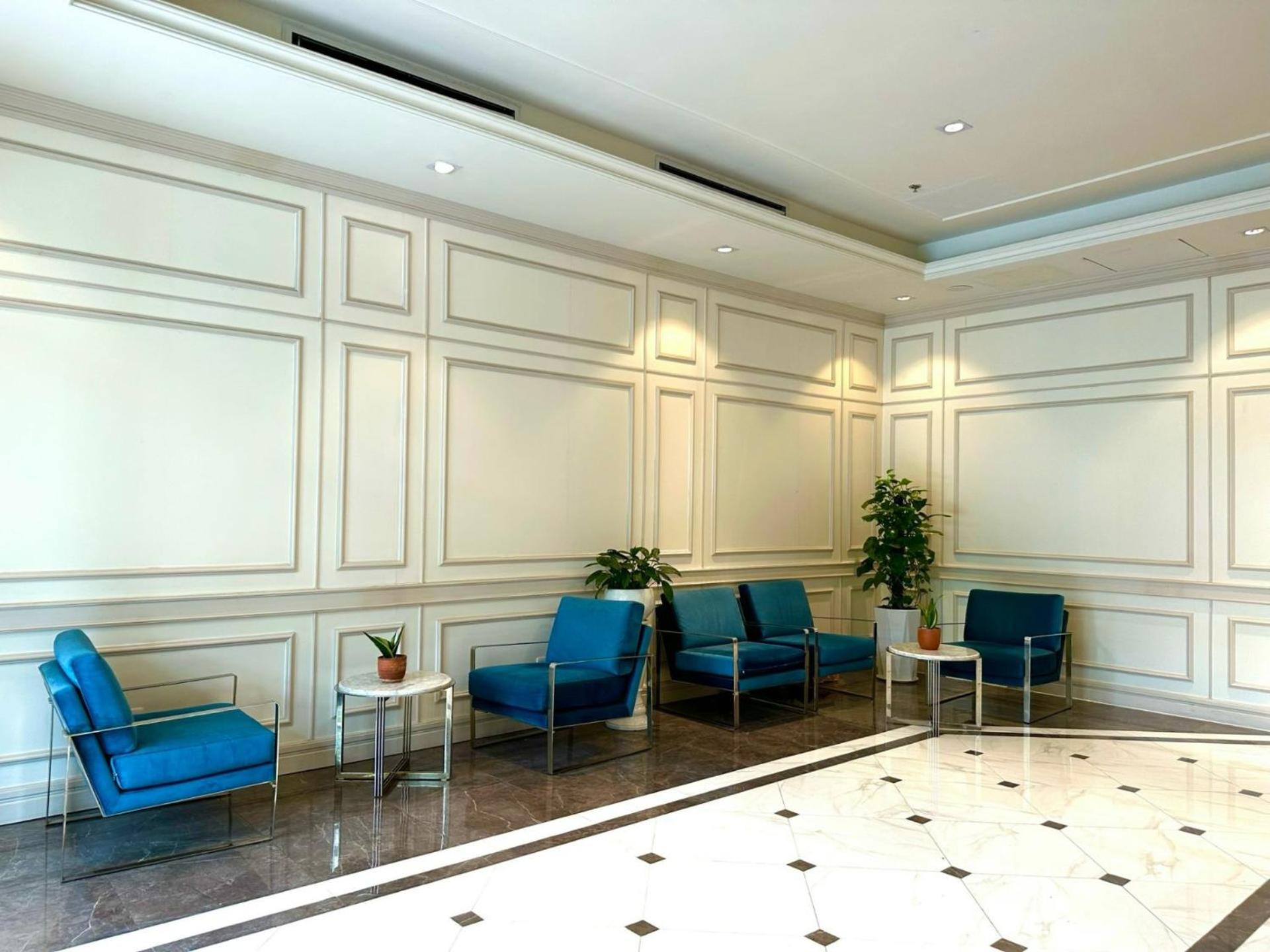 NEW Luxury 2 Bedroom Saigon Royal Condo 4 pax , Near District 1,Vietnam AP13