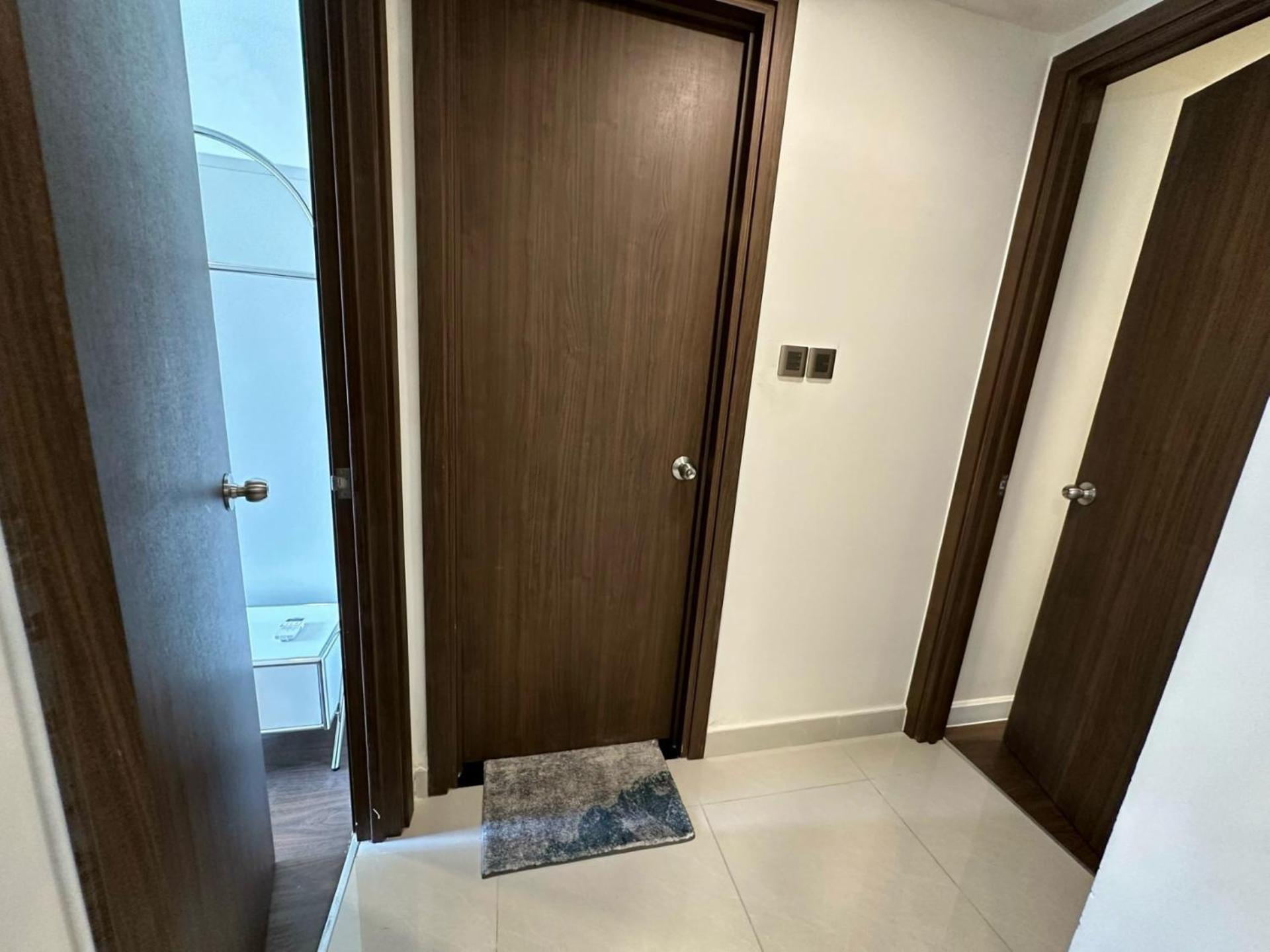 NEW Luxury 2 Bedroom Saigon Royal Condo 4 pax , Near District 1,Vietnam AP13
