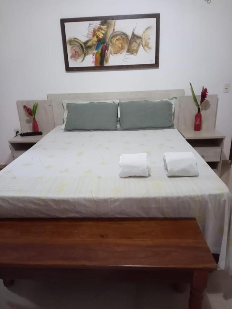 Casarão na Serra, 4 quartos, Banheiros e Quintal - Lugar Ideal
